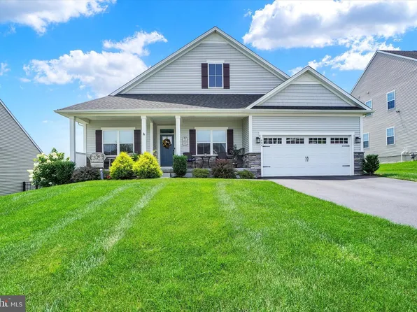 404 Jordanelle Dr, York, PA 17406