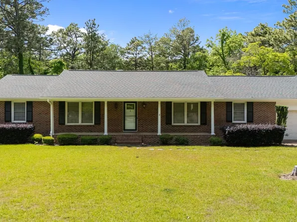 204 McNeill Rd, Southern Pines, NC 28387