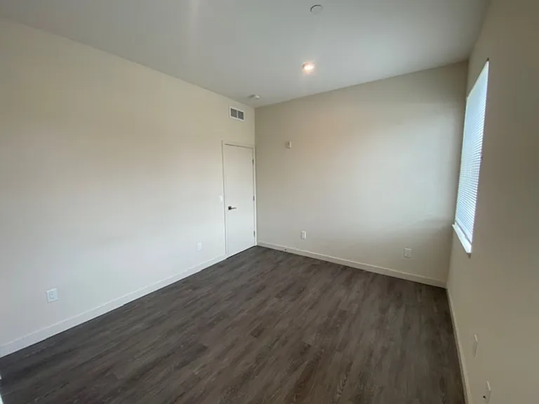 505 Central Ave — Photo 19