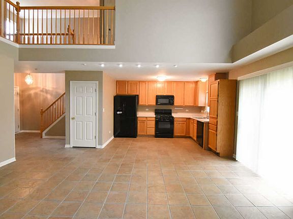 4th image of 629 Winchester Ln