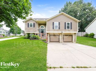 1601 NW 79th Ter, Kansas City, MO 64118