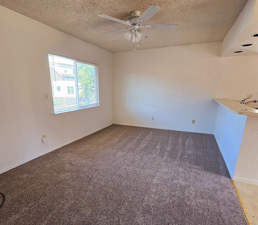 2nd image of 1731 Santa Rosa St APT G