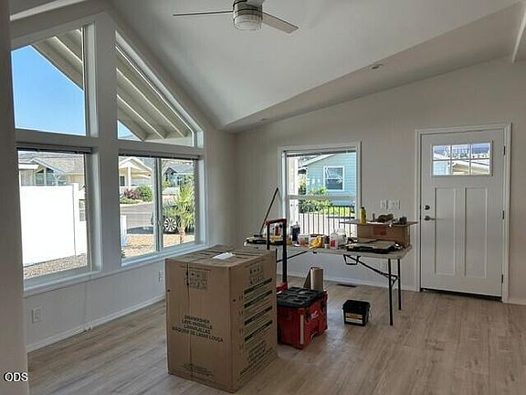 3rd image of 333 Mountain View Dr Unit 106