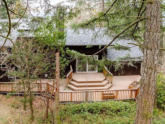 2nd image of 1622 NW Ribier Pl