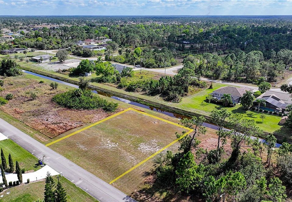 2nd image of 734 Mirror Lakes Dr
