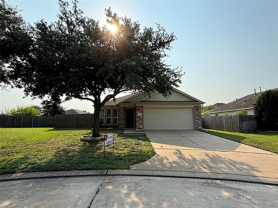 1st image of 7934 Woodland Pine Dr