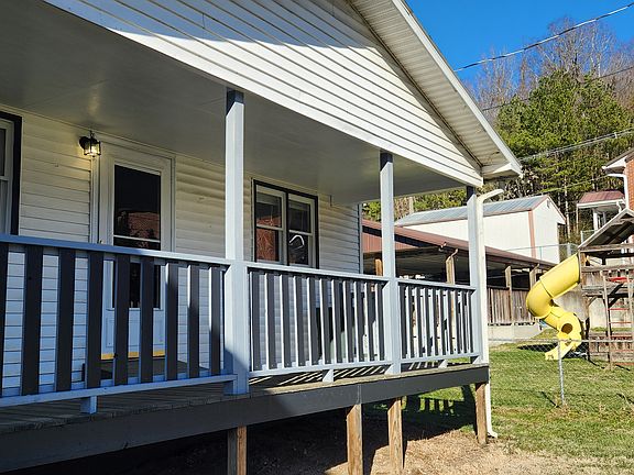 4th image of 169 E Richmond St