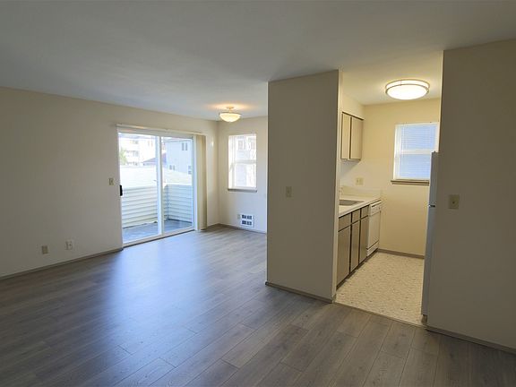 2nd image of 2626 NW 58th St APT 303