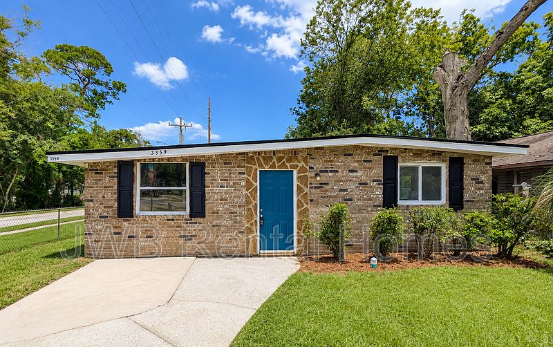 1st image of 3359 Phyllis St