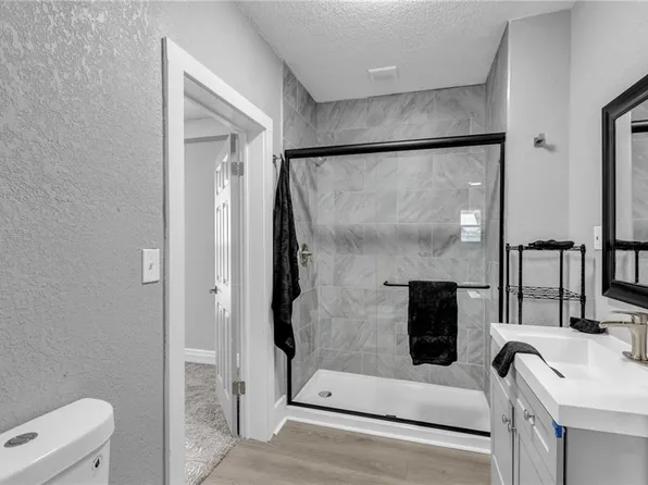 546 S Crescent Ave, Independence, MO 64053