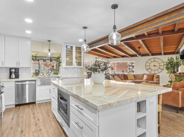 1615 Poinciana Dr, El Cajon, CA 92021