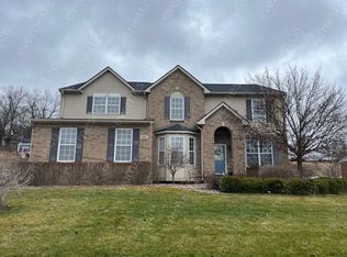 1181 Glass Lake Cir, Oxford, MI