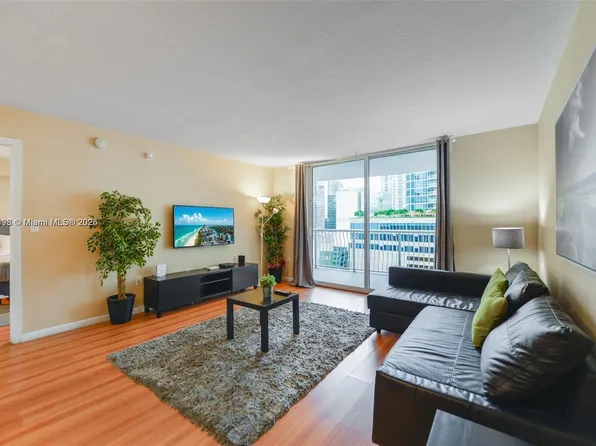 1200 Brickell Bay Dr APT 2120, Miami, FL 33131