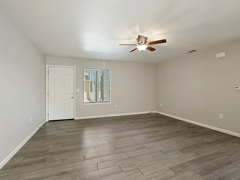 3435 Pacific Ave #3 — Photo 3
