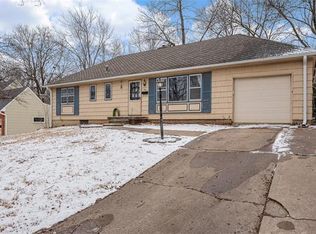 604 Lacy Ln, Belton, MO 64012