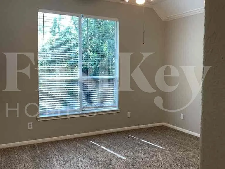 66 N Planchard Cir — Photo 8