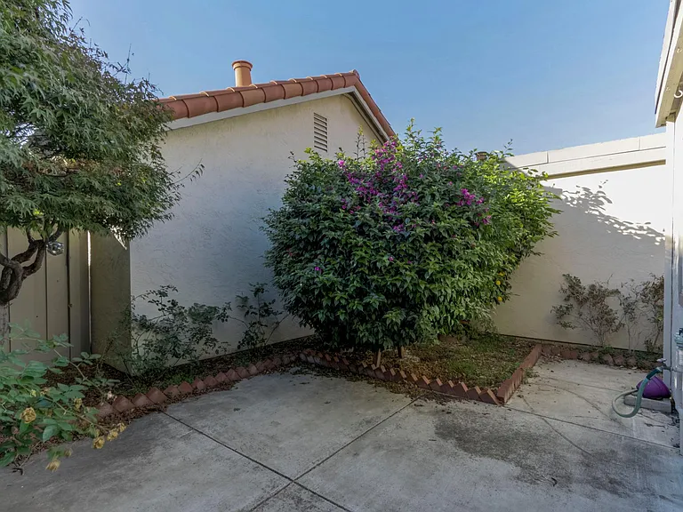 10981 Lucky Oak St — Photo 8