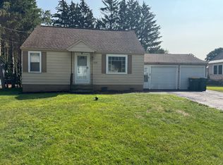 109 Catherine St, North Syracuse, NY 13212