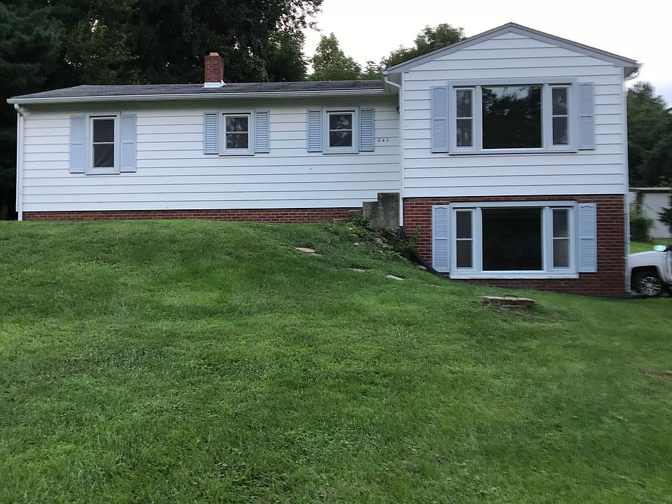 1st image of 840 Schadel Dr NW