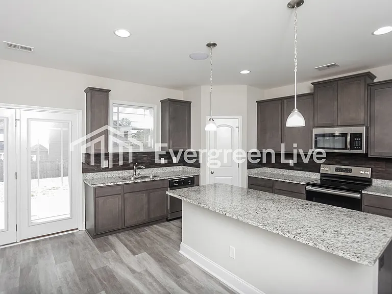 57 Easington Ct — Photo 5