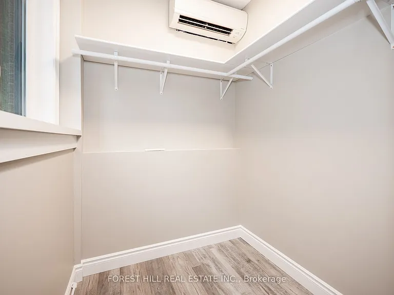 135 Ashbrook Ct #LOWER — Photo 21