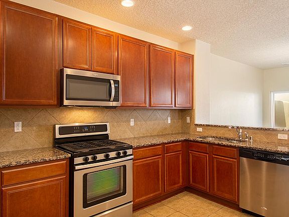 2nd image of 4345 Santo Domingo St #D