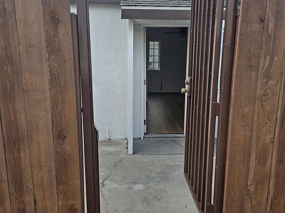 2nd image of 11934 Inglewood Ave