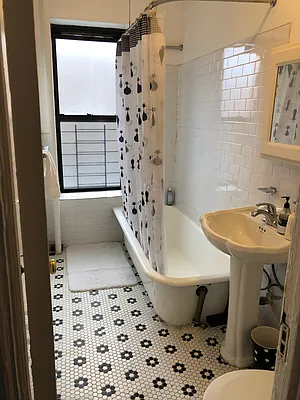 Rented by Highline Residential | media 49