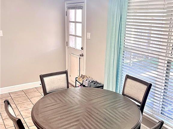 4th image of 1128 Saint Maria St