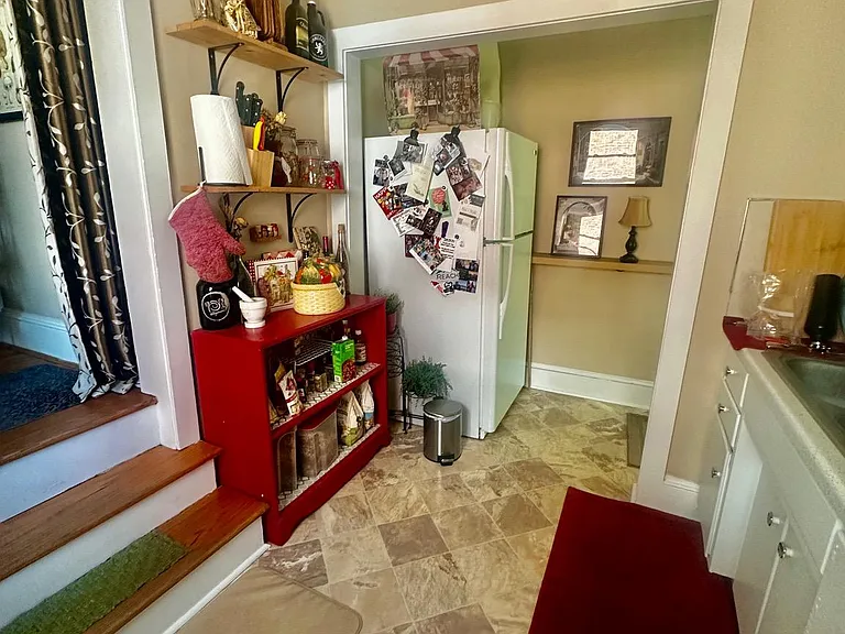 214 Gay St #2 — Photo 4