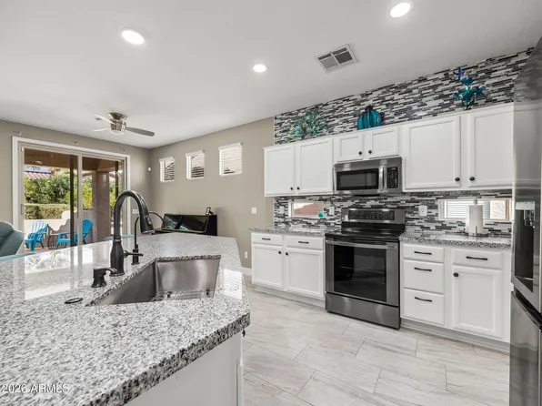 12798 W SPUR Drive, Peoria, AZ 85383