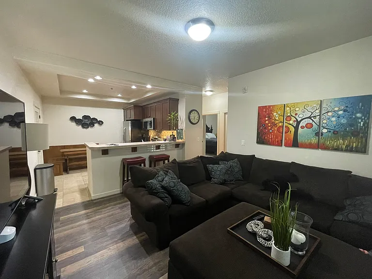 819 NW Wheelock Pl #819 — Photo 44