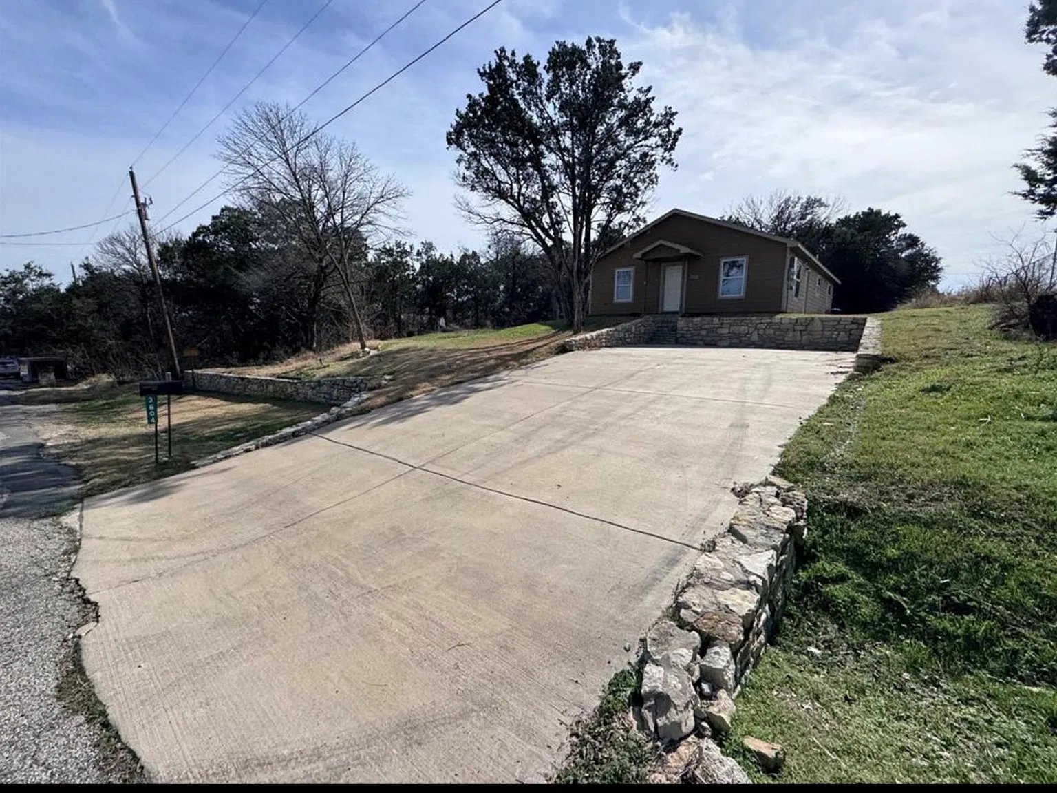 3 bed, 1291 sqft, $1,750 — Photo 3