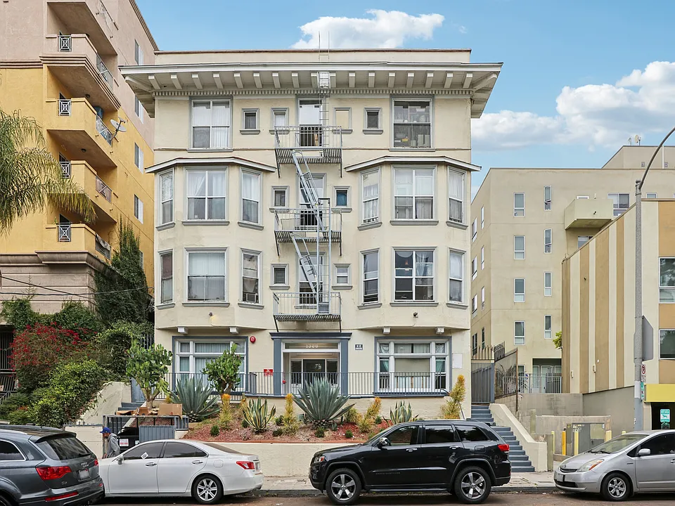 1326 Maryland
