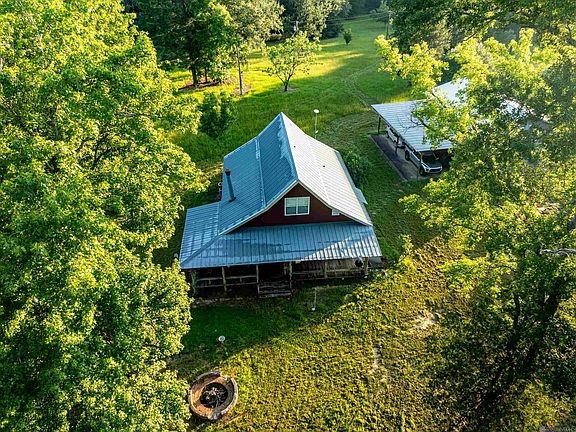 2nd image of 309 Dyson Rd