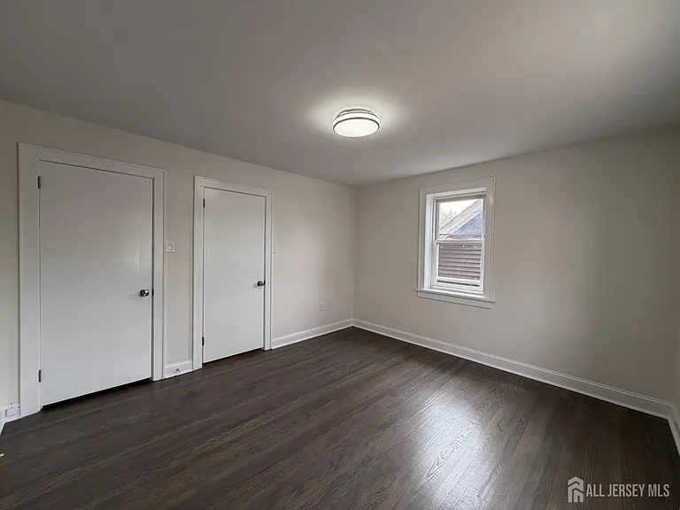 1020 Raritan Ave — Photo 15