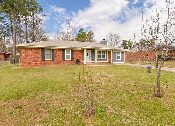 4th image of 2322 Woodsman Dr