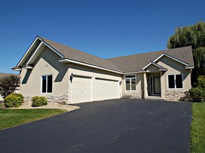 16031 Kennard Ct, Lakeville, MN, 55044