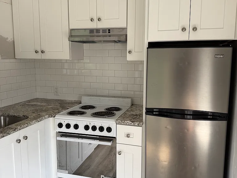4245 Ridge Ave #3F — Photo 11