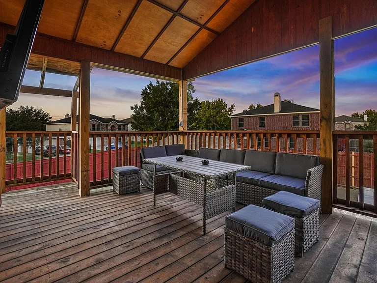 2952 Barberini Dr — Photo 33