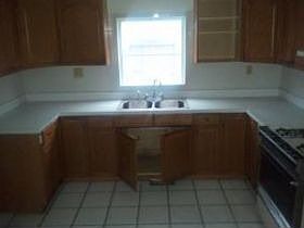 2nd image of 1233 Clarence Ave