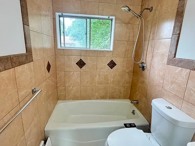 120 Bishop Dr #120 — Photo 13