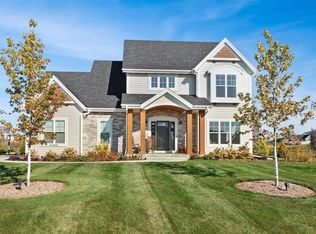 N57W27226 Crispin Ct, Sussex, WI 53089