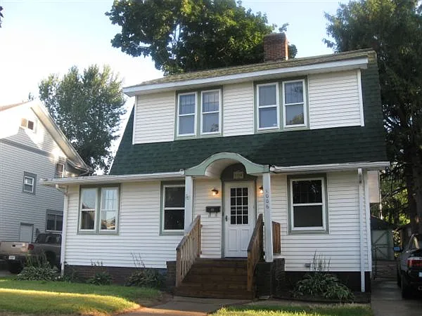 1006 E Ewing Ave photo 1