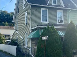 653 W Franklin St, Slatington, PA 18080