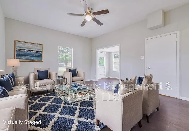 107 Windsor Ct — Photo 6
