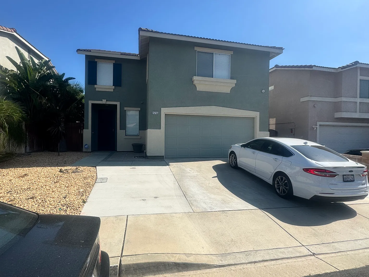 3 bed, 2.5 bath, 1500 sqft, $3,200 — Photo 1