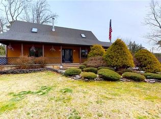 2 Oakland Dr, Jackson, NJ 08527