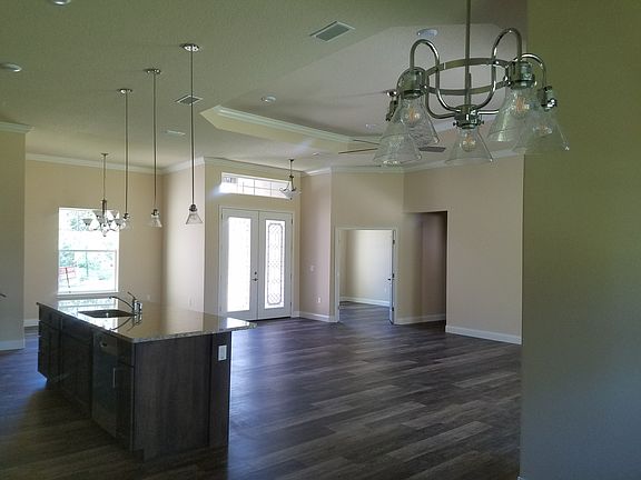4th image of 25 Wood Center Ln