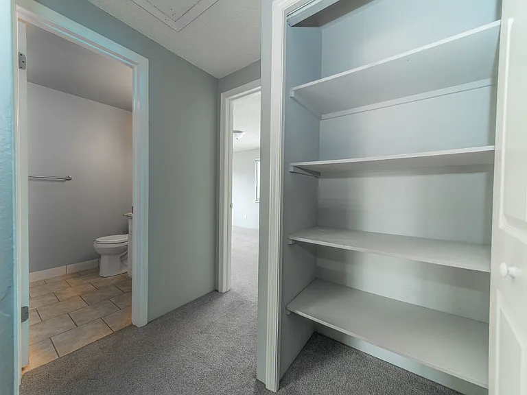 1401 Stuart St #1 — Photo 10